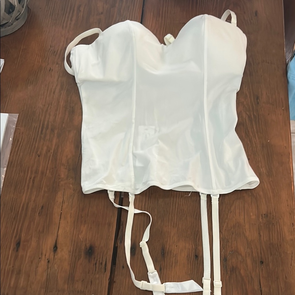 Intimissimi Ivory Chemise with Garters
